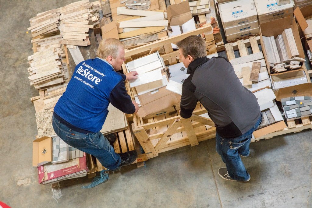 HFHSouthernAB's tweet image. These days, companies are expected to contribute to the community through social good initiatives. 

Here are three ways that @CalgaryReStore can help you improve your company’s social stature while boosting your bottom line! #restoreyyc 

habitatsouthernab.ca/restore/blog/3…