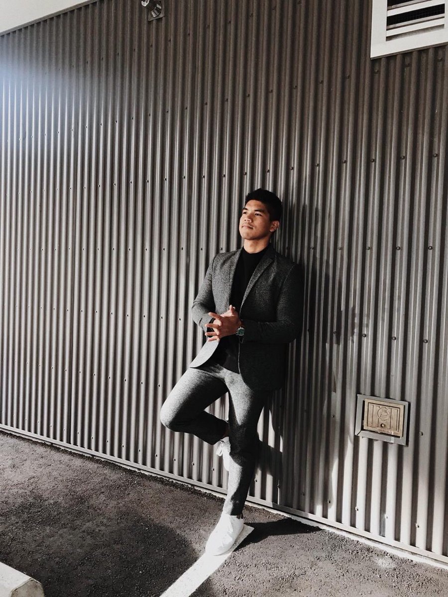 lady_urduja's tweet photo. Appreciation post for the man who fixes my baseboards, changes my lightbulbs, builds my bed and fixes my hymns; I feel so loved by you. #actsofservice #hothandyman #mcm https://t.co/Ju1HhyXcQu