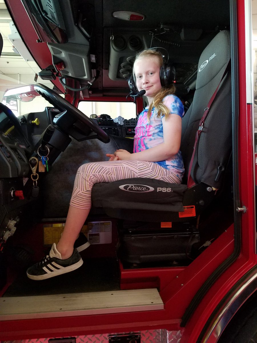 SraHoward1's tweet photo. Thank you,  Brandon and #CoppellFireDepartment for the tour and home safety discussion #heartsafecommunity https://t.co/J8omaR1NvZ