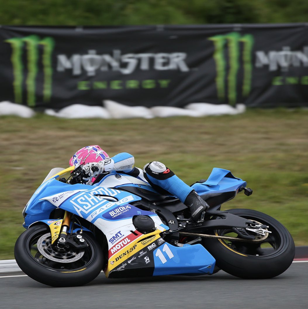 Motul_uk's tweet photo. First race day of the @ttracesofficial complete and @Lee_johnston13 of @ashcourtracing gets his maiden TT victory in the #supersport race and #BirchallRacing claim their 9th #sidecars victory! Both powered by MOTUL!
#MOTUL #MOTULoil #MOTULpower #IOMTT #LoveTT
📸 @Impact_Images https://t.co/0nPQdhfihv