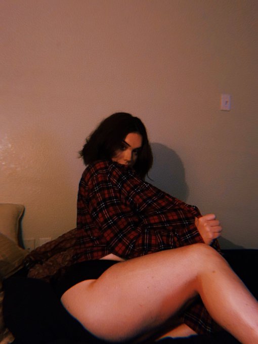 Dumb Fuck 🤍FREE ONLYFANS🤍 - 3 pic. Oh hey here’s more 🥴 https://t.co/waz2Y45Saa