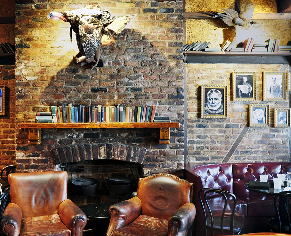 BackspaceNola's tweet photo. A cocktail filled oasis from the summer heat. #nola #bar #backspacebar  #cocktails https://t.co/szewvxCKLj