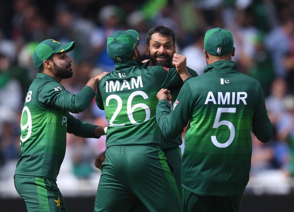 captainmisbahpk's tweet image. Congrats #TeamPakistan.Good captaincy by @SarfarazA_54. Excellent performances by the experienced players under pressure. Indeed the whole team contributed towards victory especially Hafeez, Babar &amp;amp; Sarfraz with bat,@iamamirofficial, @WahabViki @76Shadabkhan with the ball.#CWC19