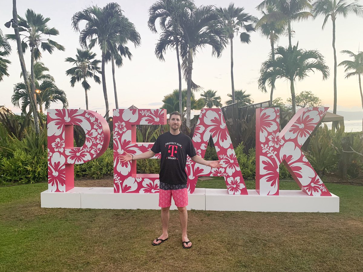 JeremyKeene's tweet photo. #PEAK19 episode of the #POBcast is out now! So incredible and so memorable! THANK YOU to all the guests who jumped on and made it so fun! If you want to subscribe for new episodes click https://t.co/Bub5kpohqS Aloha and Mahalo! 🎙🍍🎧🌴🍹#WESTisBEST #CoastalCalifornia https://t.co/8bbgBXORR2