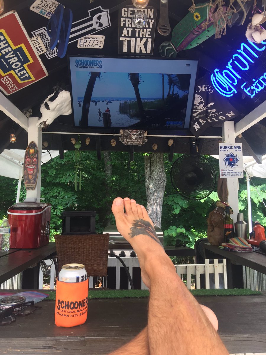 When your landlocked at the tiki bar in Tennessee missing @schoonerspcb #iLovethisBar