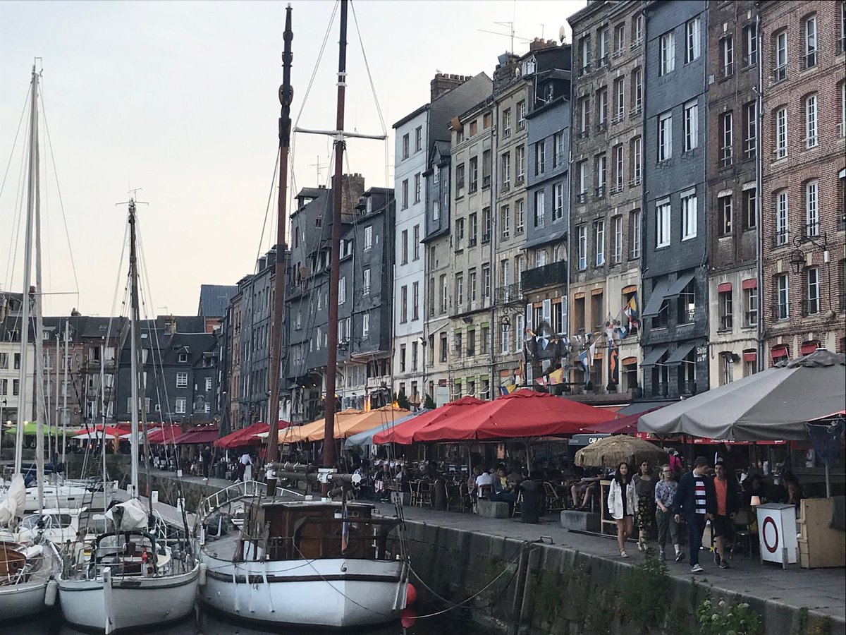 profdefrance's tweet photo. We learned a lot about Rouen with our guide Fred and enjoyed a peaceful evening in Honfleur.   
@WKHSWolves
@TWHS_Cardinals
@wcsdistrict
@QuoiDeNeuf_Mme
@madame_hill
@Laird9Laird
#allezwotown
#itsworthit https://t.co/wyFKNKxSq7