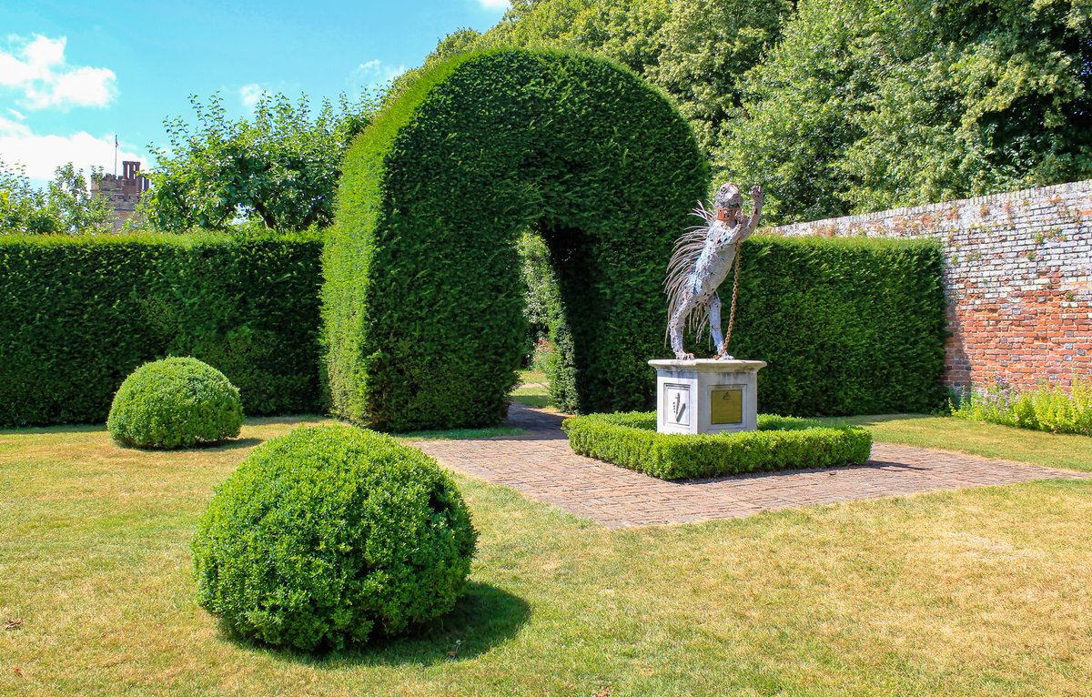1Candy1Man's tweet image. Penshurst Place, Kent summer is nearly here some pictures from July 2013. How long will it be to get a day like this again? #kent #penshurst #gradens #summer #daysoutandabout