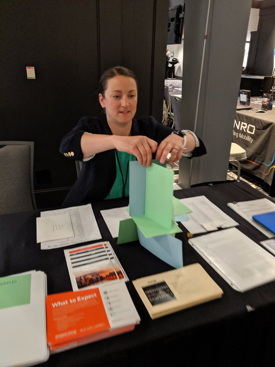 TRBAppcon's tweet photo. Come ask @e_lo a question and while you're at it, sign up for Tuesday's dine around #TRBAppCon https://t.co/4Buvudma46