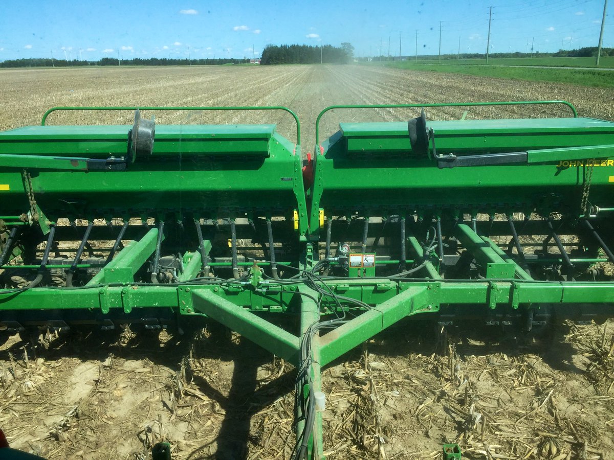 Dungannon_Dan's tweet photo. Just found a this $.10 piece in the field along Dungannon rd. Thinking who in their right mind would drink this brand.... wait a min... *scrolls back through Twitter... π€ #Plant19 #beans19 #ontag https://t.co/mlULwZwHtb