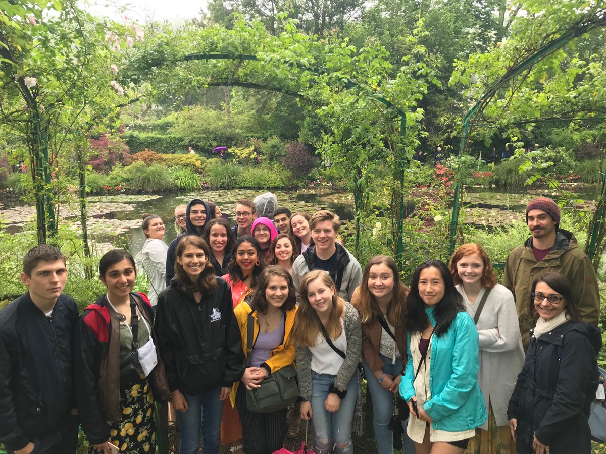 profdefrance's tweet photo. The drizzle in Giverny only made the colors more beautiful!
@WKHSWolves
@TWHS_Cardinals
@wcsdistrict
@QuoiDeNeuf_Mme
@madame_hill
@Laird9Laird
#allezwotown
#itsworthit https://t.co/4rgofDYyq2