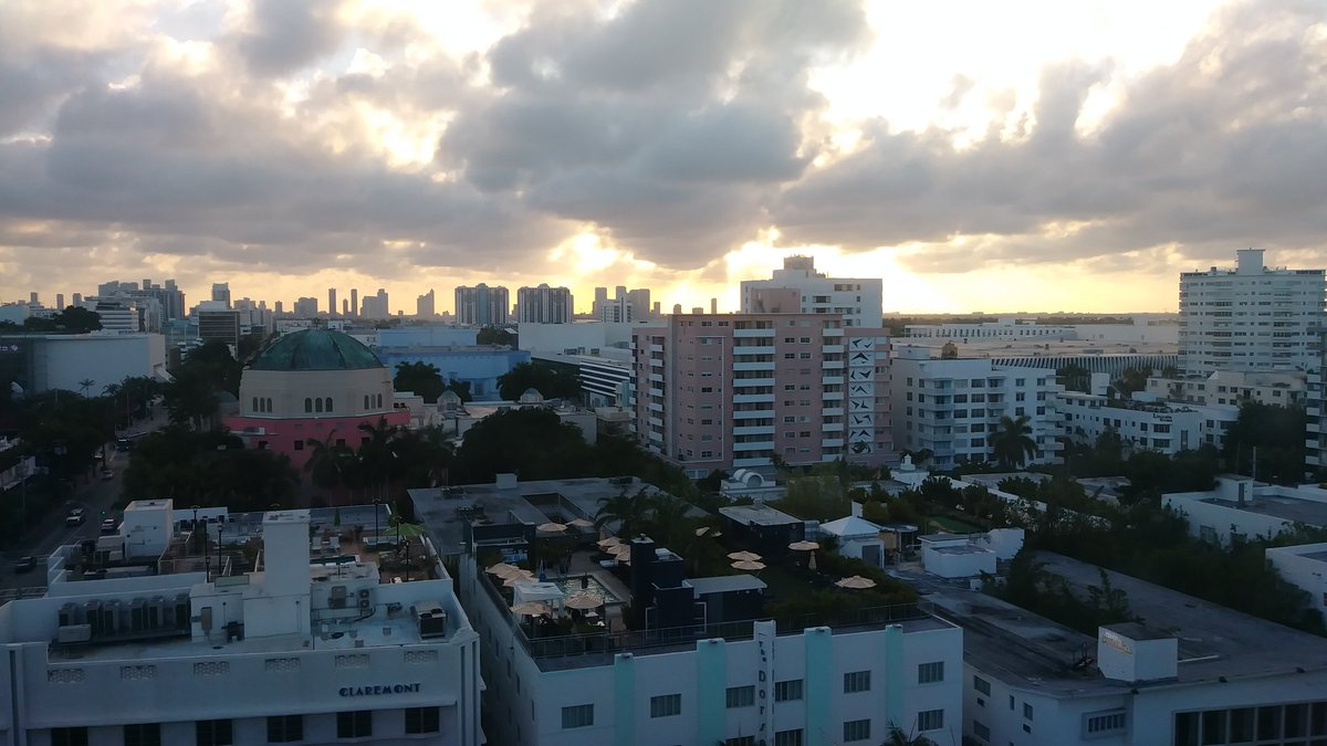 SO . . . . . got home from <a href="/CamConOfficial/">CamConOfficial</a> late last night, Unpack, do Laundry, Repack for Portland Exxxotica Early Flight Thursday. Working working working