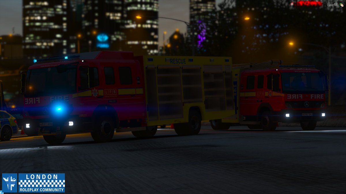 cmg_ff's tweet photo. Started the night in an IRV and ended up taking incident commander for @LRPC_LFB at an RTC after a van decided to engage in a pursuit. Very well played out scene. Well done to all @LondonRPCV https://t.co/dILBxjWa09
