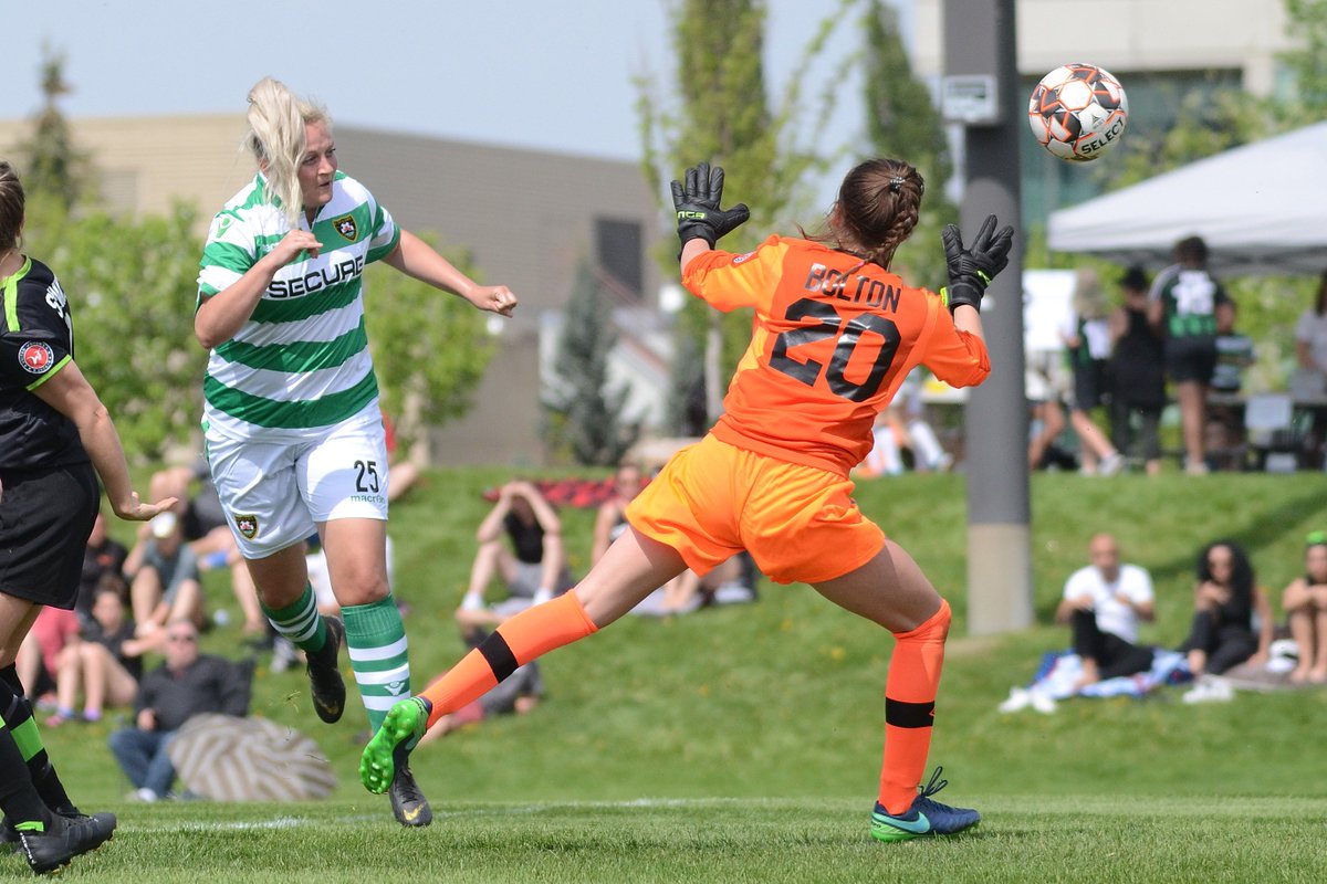 FoothillsWFC's tweet photo. A 2-1 win over @QcUws, interviews with Foothills players and both coaches in our post game recap, Find it here.   https://t.co/y5cRUsJCtf
The game winning goal by @JoeGosselin4 , photo courtesy of @StuartGradon https://t.co/B4THHCVUWw