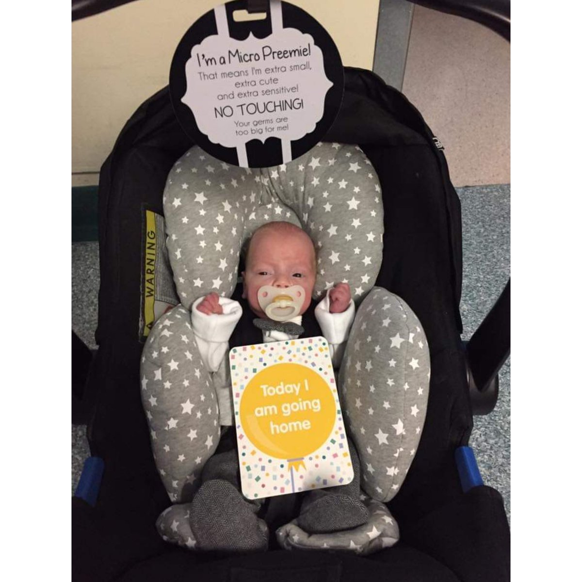 gardiner1985's tweet photo. Can't believe this ex 27 weeker, 1lb 14oz micro super hero, is 11 months old on Thursday. And we're now on count down towards his 1st birthday celebrations next month! #teamchase #thankyounhs #prem #nnu #nicugraduate #nearly1 https://t.co/UYhscdq0Ae