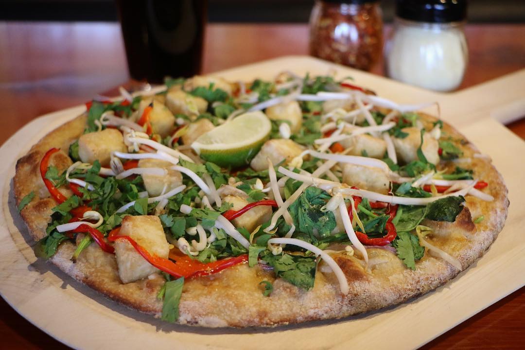 RushionMcDonald's tweet photo. I sought out amazing food on my recent trip to #Alaska. One of my favorite spots was #MoosesTooth, a pub &amp; pizzeria featuring stone-baked pizzas &amp; some of the prettiest desserts I've ever seen! 😍 If you find yourself Alaska, be sure to check this place out! #RushionEats https://t.co/8oZb1YglVx