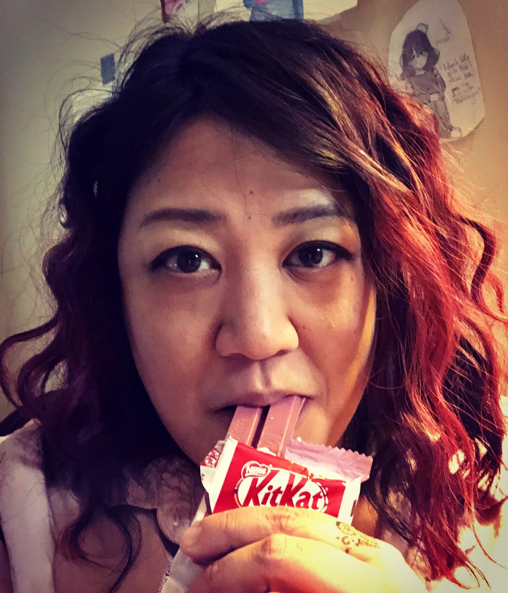 ApriltheLee's tweet image. Jury’s out on #rubycocoa @KITKAT. #chocolate