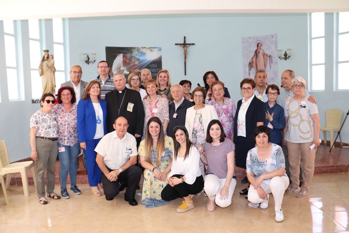 ObispoCartagena's tweet photo. Es para bendecir al Señor por los voluntarios que participan todas las semanas en la pastoral penitenciaria. Ellos son los artífices  de una esperanza viva con todos los internos y son dignos de todo elogio, son evangelizadores con espíritu. https://t.co/dFQnrfYni3