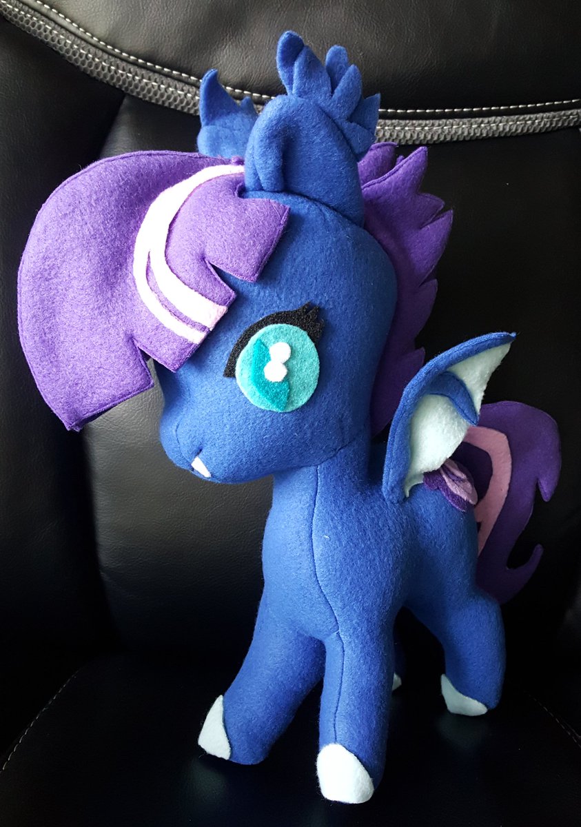 FlutterSpartan's tweet photo. So I won @RedPonyPlush's plush OC contest a bit ago and I just received my Doodle Nova plush! Holy crap it's incredible and the detail is just amazing! They did a fantastic job and I'm so proud to own such a lovely plush!! I'll never be able to express my gratitude! 😱😄💖 https://t.co/QuZtuJsNkP