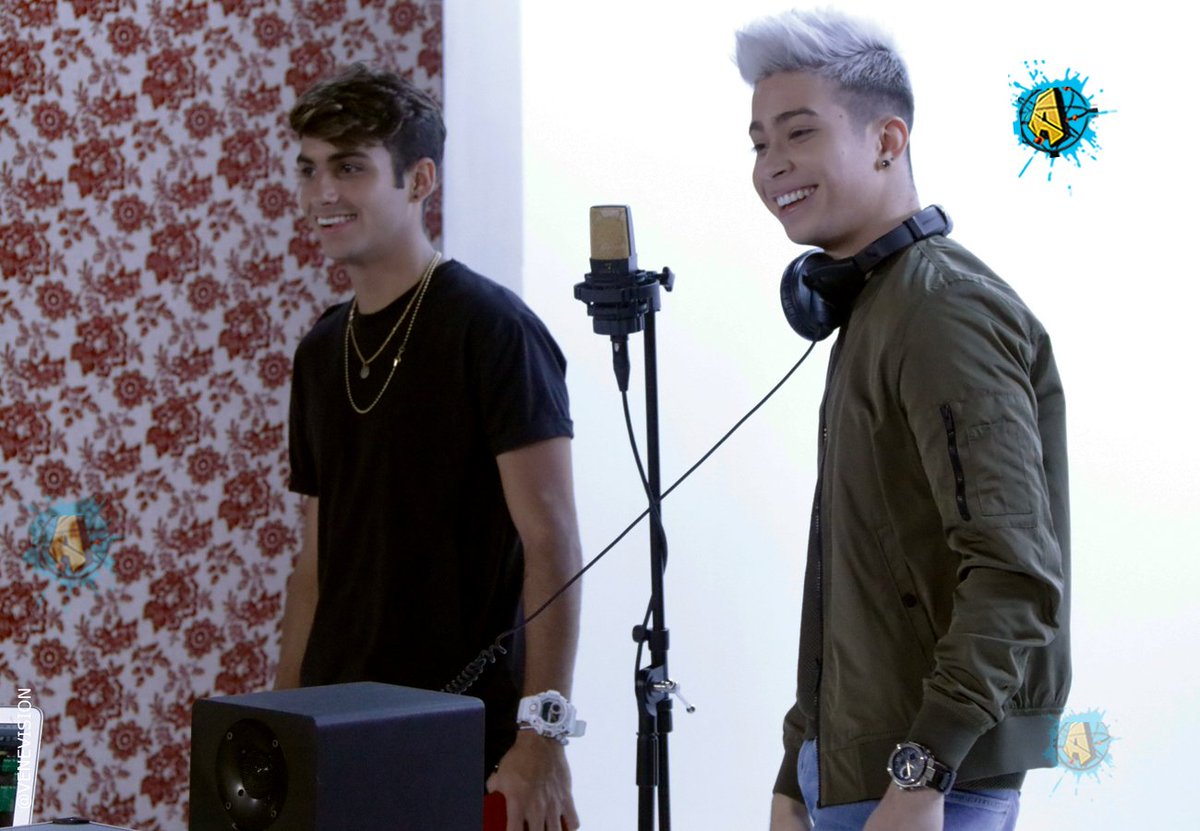 venevision's tweet photo. Sintonízanos ya, disfruta de #LosBoysEnReality 📺 y da RT si te gusta este capítulo ❤️ https://t.co/Db50nttgGS