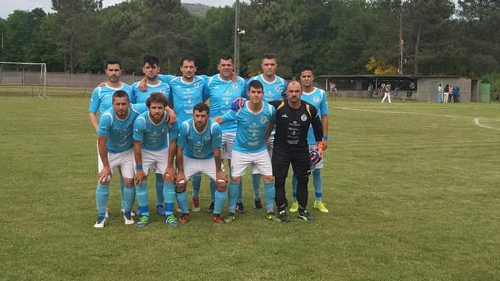 MeiraFClube's tweet photo. 🆕 Onte foi día de partido dos Cuartos de finais da Copa Deputacion 2019, onde caemos eliminados pola SDC Roupar

SDC Roupar 3-1 Meira FC

( Farra )

#ForzaMeira 💙 https://t.co/QkMEh3h5x5