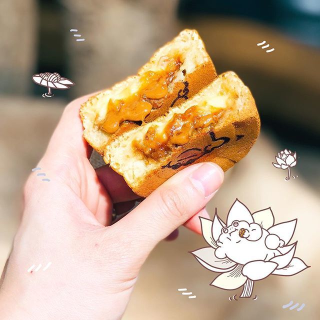 WheelcakeIsland's tweet image. 😳Omg what happened! First time these guys post their monthly flavour &amp;amp; it’s not the last week of the month!?😲🤔
・
🤗Because there’s a wheely important occasion ok? Let’s say Happy Birthday 🥳 to @manvireats , our dearest Biscoff Queen👑 . It’s her bi… bit.ly/2IanEG0