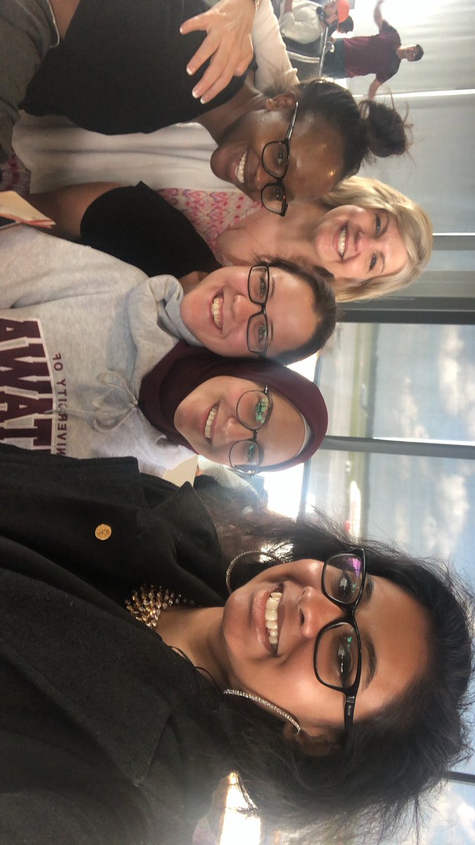 BibiHakim's tweet photo. @MaryamMonsef So excited to see you and introduce you to @ElleEnMouvement
#dov2019 #wd2019 https://t.co/d5Xy2Uygdm