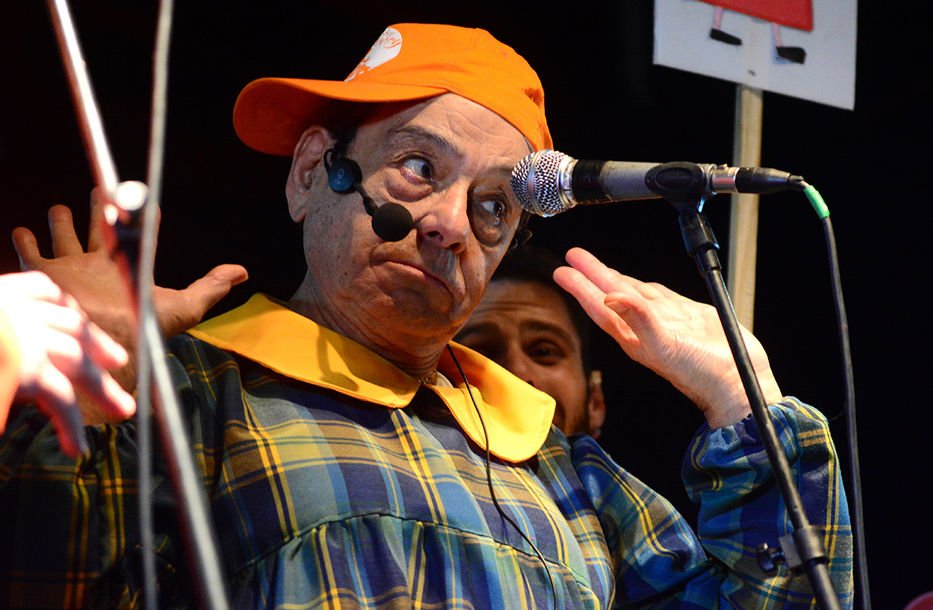 juntamvd's tweet photo. 🎭🏅Entrega de #PremiosdelCarnaval2019 y distinción póstuma a #Pendota Meneses como #CiudadanoIlustre de #MVD 

🗓 Martes 4/6
🕖 19 hs.
📍 @MercadoMAM (José L. Terra 2220)
.
.
+INFO: https://t.co/0WrQcdICA1 https://t.co/KtoP7qeoTJ