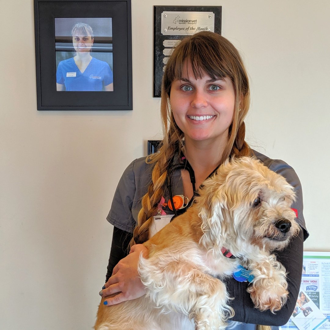 Congrats to our June employee of the month! As an impatient technician, Catherine cares for our hospitalized patients with love and compassion. She is always willing to help, has a positive attitude, and is rarely caught without a smile on her face! Thanks for all that you do!