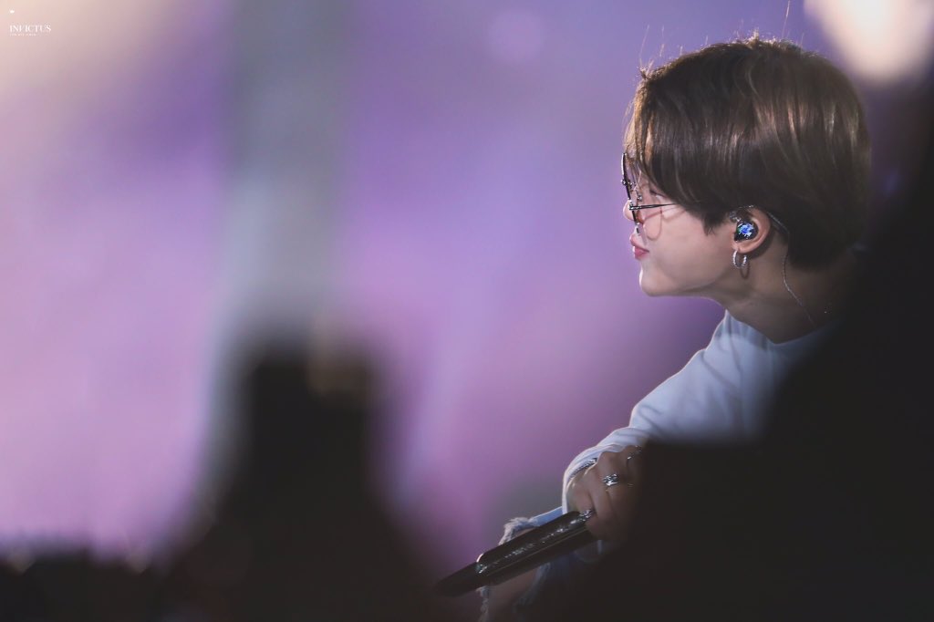 flufflingly's tweet photo. #JIMIN #지민 @BTS_twt https://t.co/sXhX08cpjd