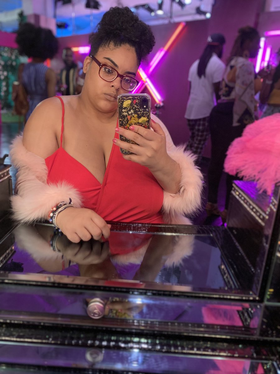 Fearlysssx3's tweet photo. Uhuhhh honey 🍯 🐝 🐝
@RoseWineMansion
#FearlysssSquad #ThingstodoinNYC #Eventvlogger #DimeloNYC https://t.co/BPix6nvH8H