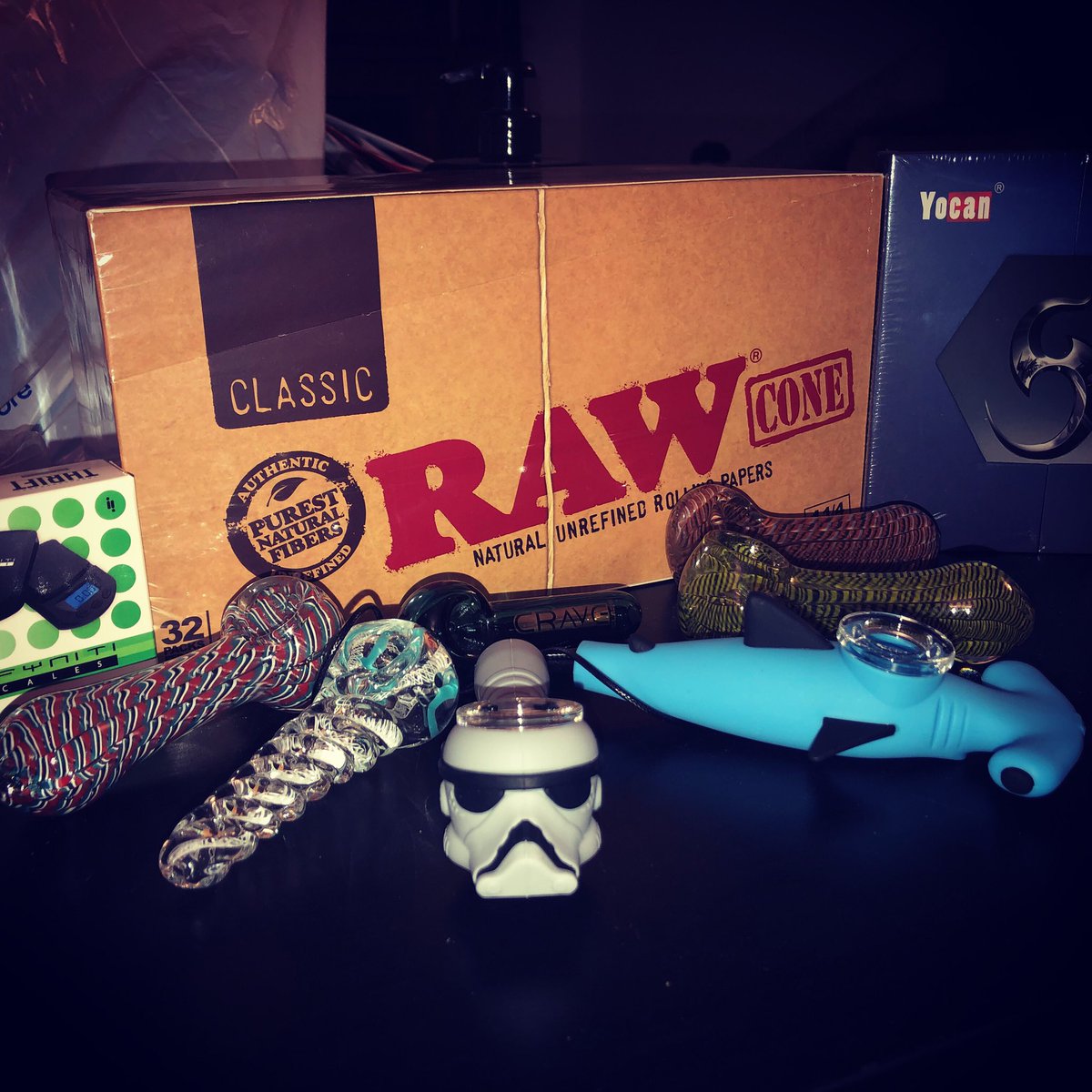weedhigh5's tweet photo. Look what showed up today! #pipes #weed #recreationalmarijuana #legalweed #babyshark #starwars #darkside #glassblowing #vape #vapeporn #vapepen https://t.co/TuaPlrIQtL