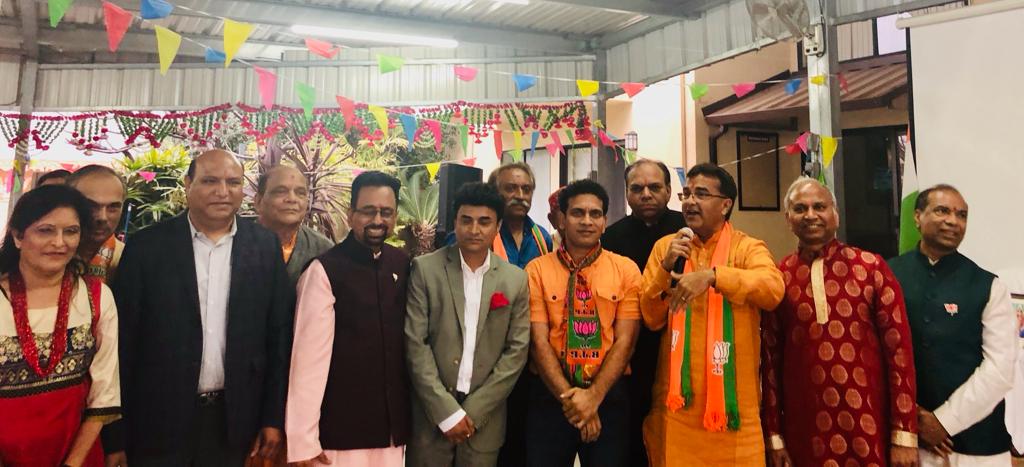 krishnareddynj's tweet photo. @ofbjp_usa and #NRIs4Modi supporters organized Vijay Sanklpa Yagna Celebration in Los Angeles.
@vijai63 @joharashwin @NRI4NaMo #VijayiBharat https://t.co/hL0ufuD70c