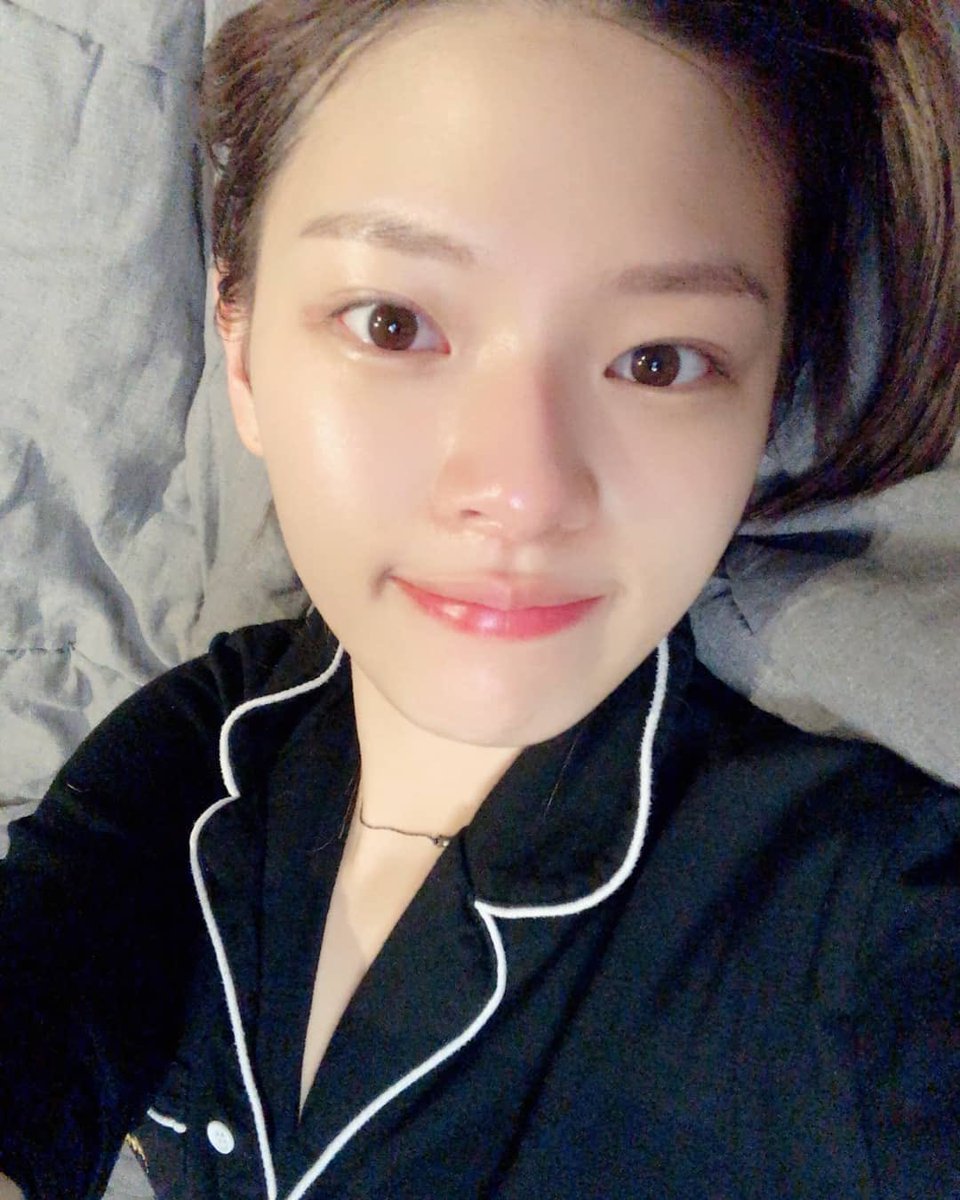 once_1101's tweet photo. 점심 맛나게 먹구 오늘 하루 힘내자💚 https://t.co/Yc2Te5piID