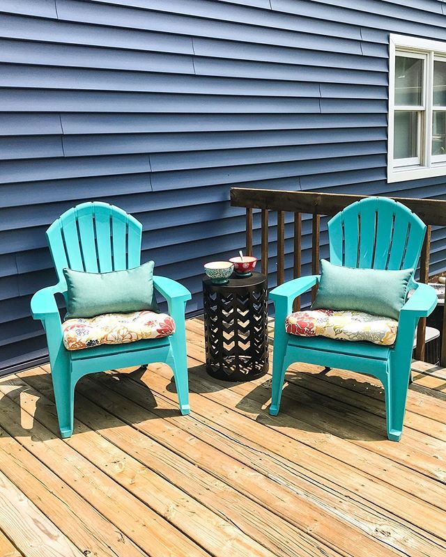 ProjectGoble's tweet photo. So what's next for us?
➡️ painting the workshop's garage door ➡️ painting the house's outside window sills the same bright white color as the white trim
➡️ painting the hunter green garage entry door the same color as our other entry doors
➡️ changing out the brass door leve… https://t.co/dKkYIXTxMh
