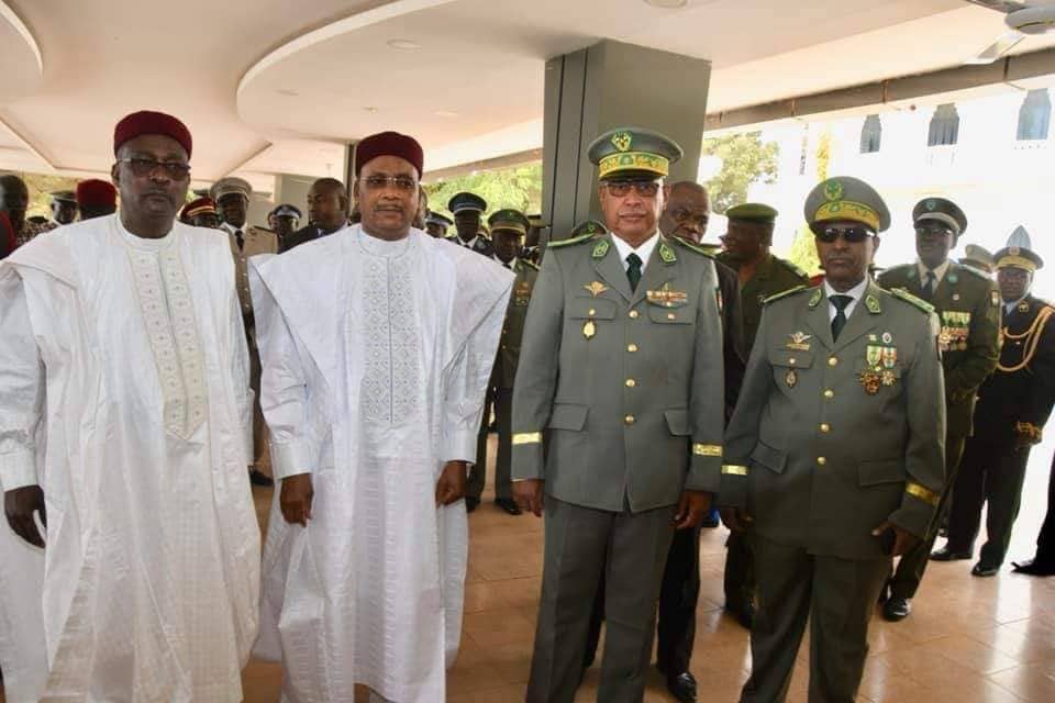 kalla_moutari's tweet image. #Niger
Au terme de ce mois de dévotion, d’abstinence, d’amour et de  solidarité nous souhaitons une excellente fête de l’Aîd El Fitr à toute  la communauté musulmane du Niger, demain, mardi 04 juin 2019. Que la  paix et la sérénité règnent sur la Nation Nigérienne.