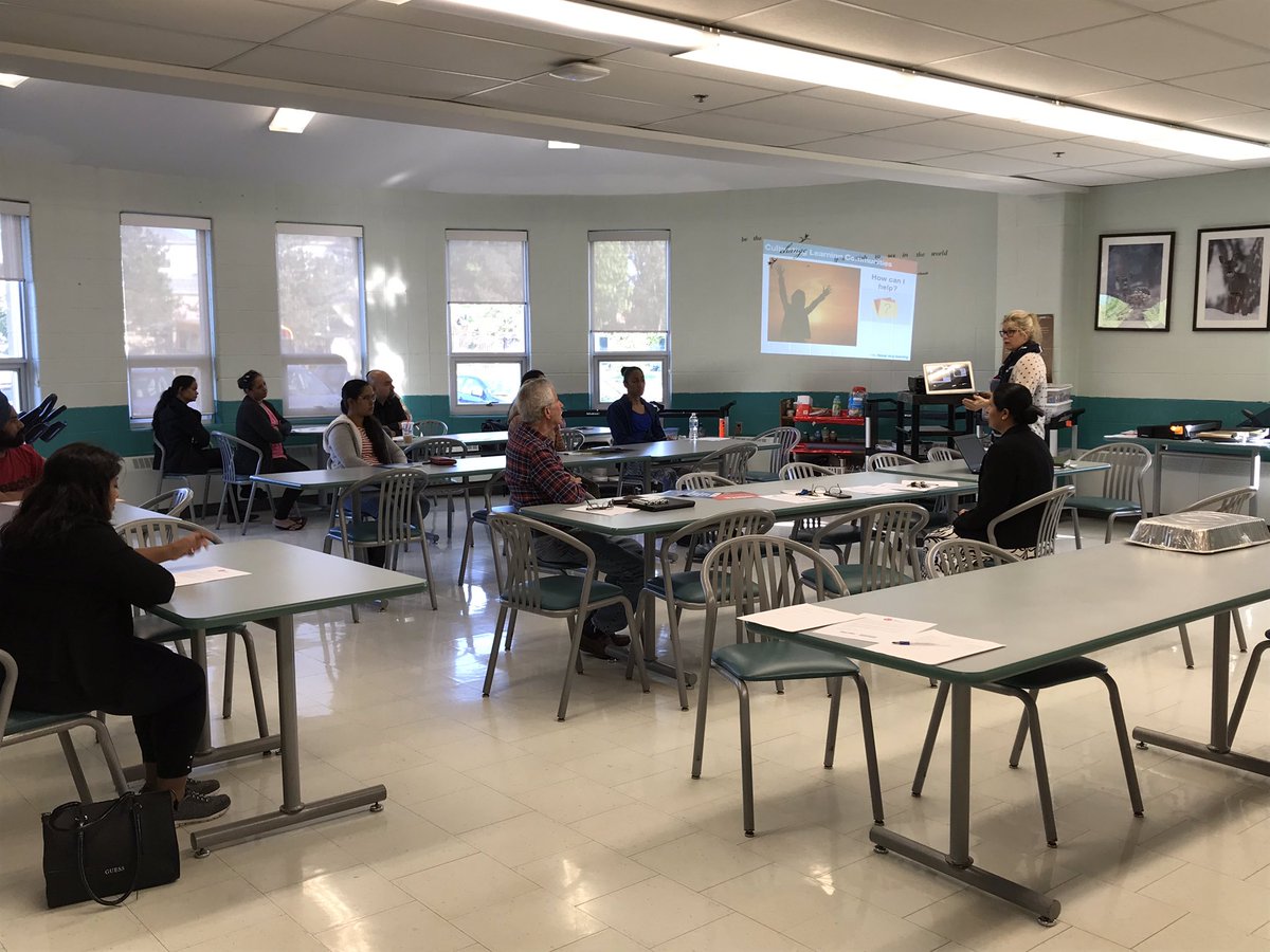 AudreyRaybould's tweet image. Our parents/grandparents/guardians learning about mPower from  @jilstam at tonight’s @FernforestPS School Council meeting @pic_pdsb @tvo @ursbill @maureenasselin @PNeerja @gillgurmeet01 @joanlevert #engagemath