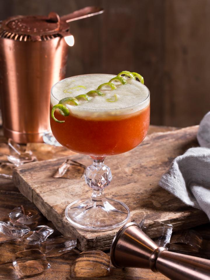 Para a segunda-feira terminar perfeita, vem pra Bella Paulista tomar uns bons drinks preparados no nosso american bar! 
.
.
.
.
.
#BellaPaulista #Padaria #Paulista #SãoPaulo #Paulistei #BellaPaulistei #Drink #AmericanBar