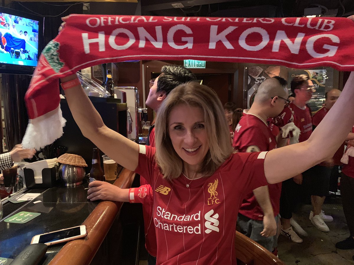 Another incredible Champions League night! Mixing business with pleasure in Hong Kong and lifting the Champions League trophy🏆 Thanks <a href="/LFC/">Liverpool FC</a> for arranging this. 
#ChampsBar #HongKong #LFC #ChampionsLeague <a href="/LFCHK/">OLSC, HongKong Local</a> <a href="/LFCHongKong/">Steve Parry</a> <a href="/hkreds/">HKREDS</a>