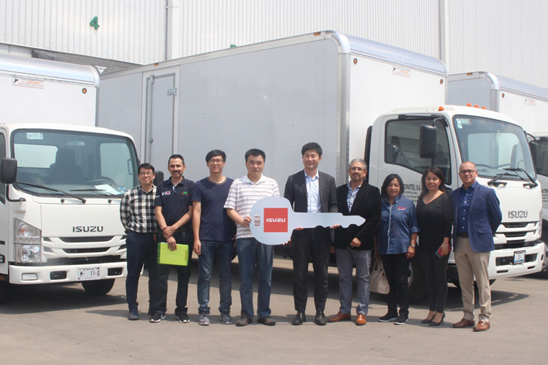 NacionTransporT's tweet photo. Optimo Autopartes SA de CV recibe cinco #camiones #Isuzu
@optimomx #OptimoAutopartes Isuzu Motors de México  @IsuzuMexico  #IsuzuMexico #IsuzuMotorsMexico @NacionTransporT #NaciónTransporte
https://t.co/Aq9NDuD4jx https://t.co/9digHXoG5y