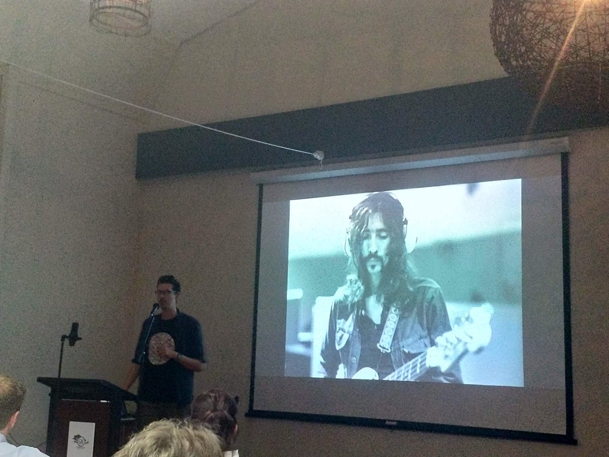 negvahc's tweet photo. ICYMI - the fabulous Luke Escombe at last night's dinner meeting describing his #healthcare journey with #IBD, and the #rockandroll stories from his Dad #thevegetableplot
#NEGVAHC2019 https://t.co/FNFGSBOjzQ