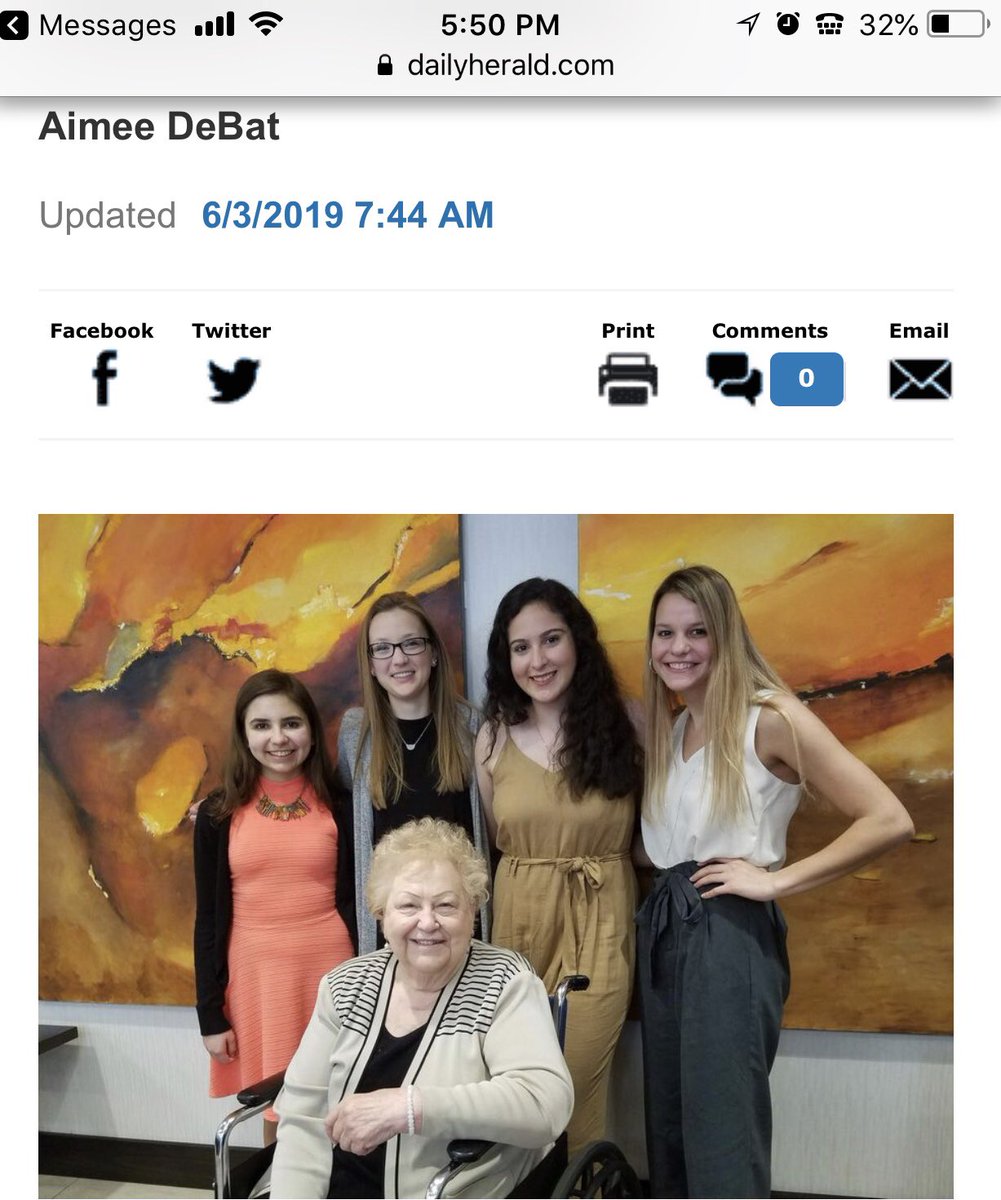 plaines_des's tweet photo. “Des Plaines Community Foundation Awarded Four $1,500 Scholarships for College Bound Students " https://t.co/eMsJAbSGFk https://t.co/uFNuPxydNS