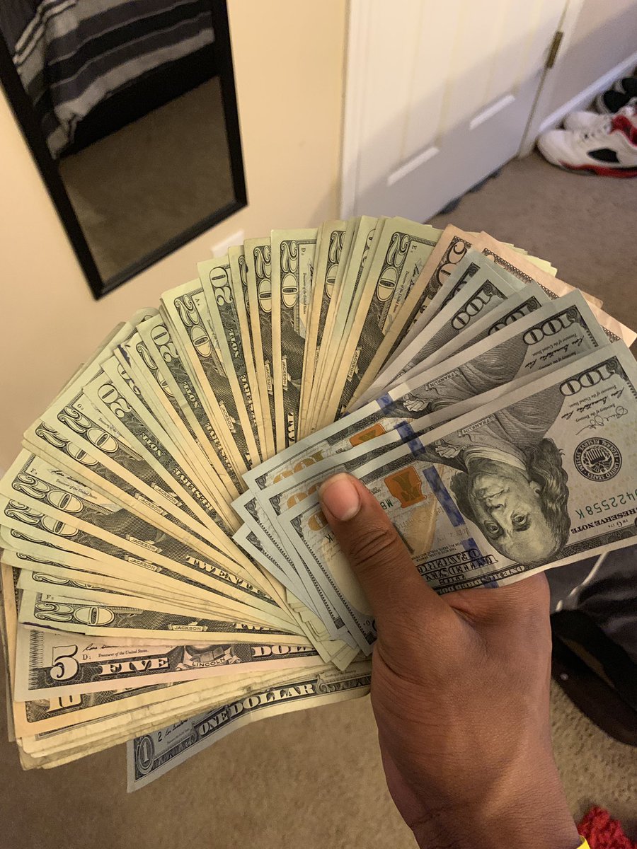 _ShaneikaMarie's tweet image. Saving up coins turn into big money, #pennies do count 👍 yes