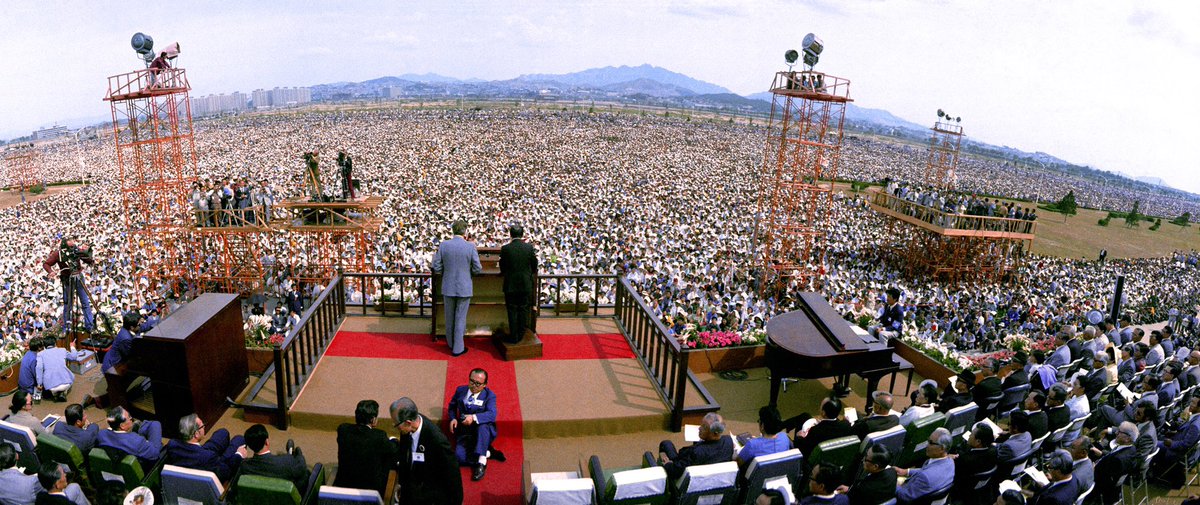 Franklin Graham (@franklin_graham) on Twitter photo This is an amazing picture! 46 years ago today, my father <a href="/BillyGraham/">Billy Graham</a> preached to an estimated 1.1 million people in Seoul, South Korea—and more than 3 million total during his 5-day Crusade there. We give God the glory for the souls saved by the Gospel. #Throwback This is an amazing picture! 46 years ago today, my father <a href="/BillyGraham/">Billy Graham</a> preached to an estimated 1.1 million people in Seoul, South Korea—and more than 3 million total during his 5-day Crusade there. We give God the glory for the souls saved by the Gospel. #Throwback