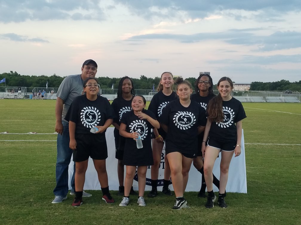 SA_Athenians's tweet photo. Shout out to Arnold and Erin Hernandez of Extreme Touch 90
Sharpen up your ball skills and control with Extreme Touch 90. Call 210-460-8035 for more info.
#AthenaFamily💜⚽️ supporters since day 1 #ET90 https://t.co/mvir0zKQu4