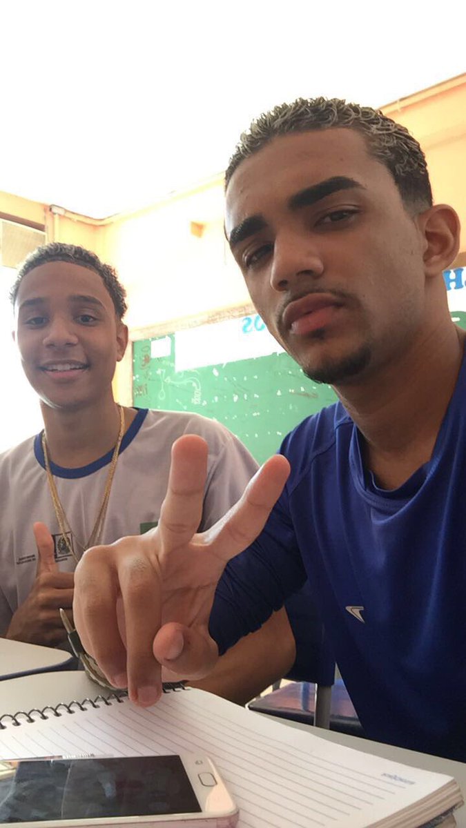 SZYA_0623's tweet photo. Achem os defeitos e me falem 😎💪😜 https://t.co/OA49gyjmEO