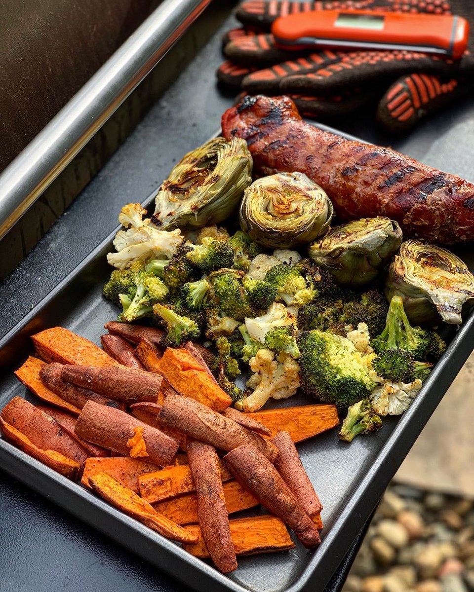 Dinner is served at the Kleist home 🙌🔥🔥🙌
.
Honey Heat pork tenderloin, artichokes seasoned with This Thing of Ours, lemon garlic veggies and sweet potatoes.
.
🔥 @jaeandtrae