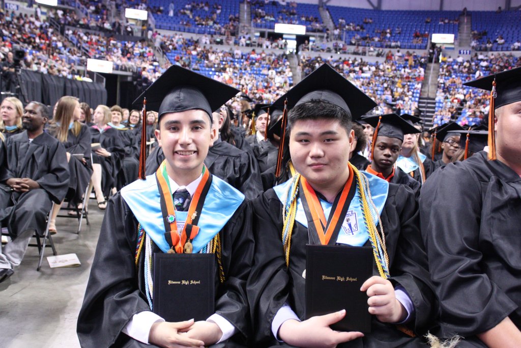Congratulations to the <a href="/Ritenour_HS/">Ritenour HighSchool</a> class of 2019! More than 6,000 family and friends cheered for our 326 graduates as they crossed the stage on June 1 at Chaifetz Arena. tinyurl.com/y4xl5gde