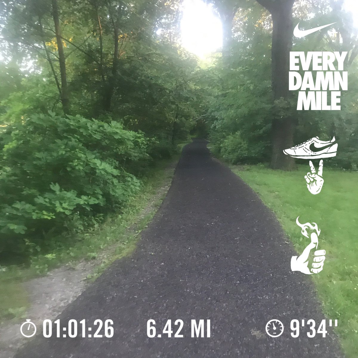 KlearVue_59's tweet photo. Ran 6.42 miles with Nike⁠ Run Club #ParkStomping I don’t compare myself, my 🏃🏿’s, my 🏋🏾‍♀️’s to NO ONE!! I’m just trying to improve daily and stay consistent 💪🏾💯 #HumbleBEAST #GetMiles #Fitness #Focused #EveningRun #Inspired #workout #KlearVue #nikerunclub #mileage 🤫 https://t.co/Vken6FfcEk