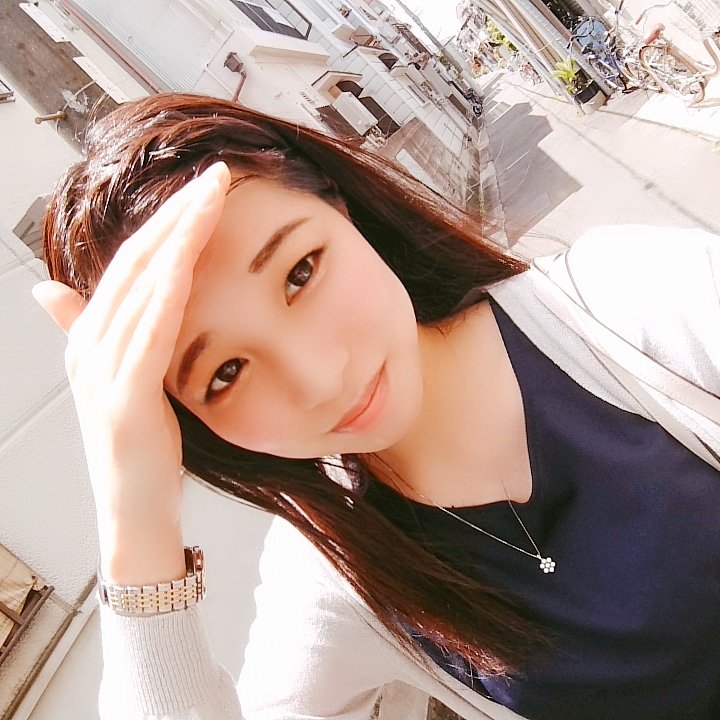 千桜 ちはる モデル V Twitter おはようございます 今日も良い1日になりますように おはようございます 今日もいい天気 良い1日になりますように 毎日幸せ 小さなことでも幸せを感じる 前髪アレンジ 伸ばしかけ前髪 ストレートヘア 茶髪ロング