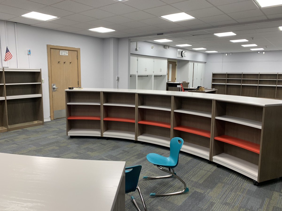 patriciaeyer's tweet image. @WOSnews #libraryWOS is excited about moving into the newly renovated space📙📕📘📗